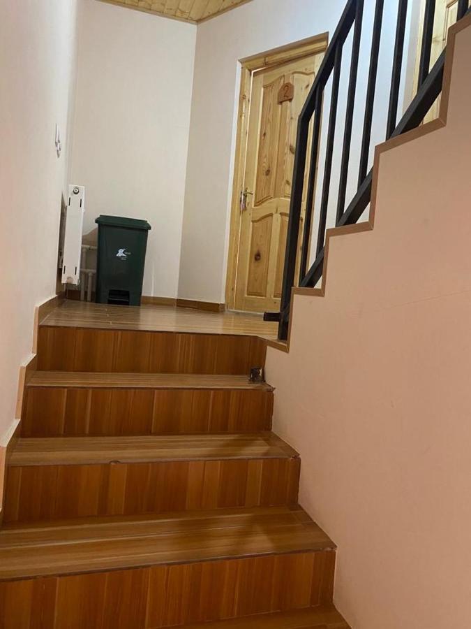 Sana Guest House Mestia Extérieur photo