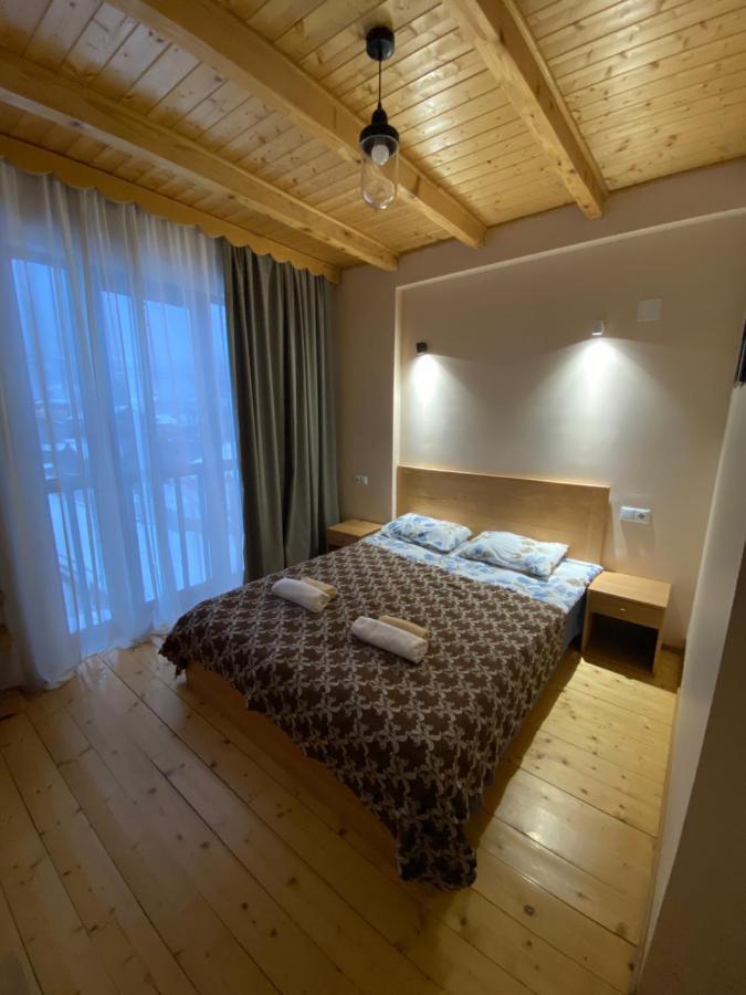Sana Guest House Mestia Extérieur photo