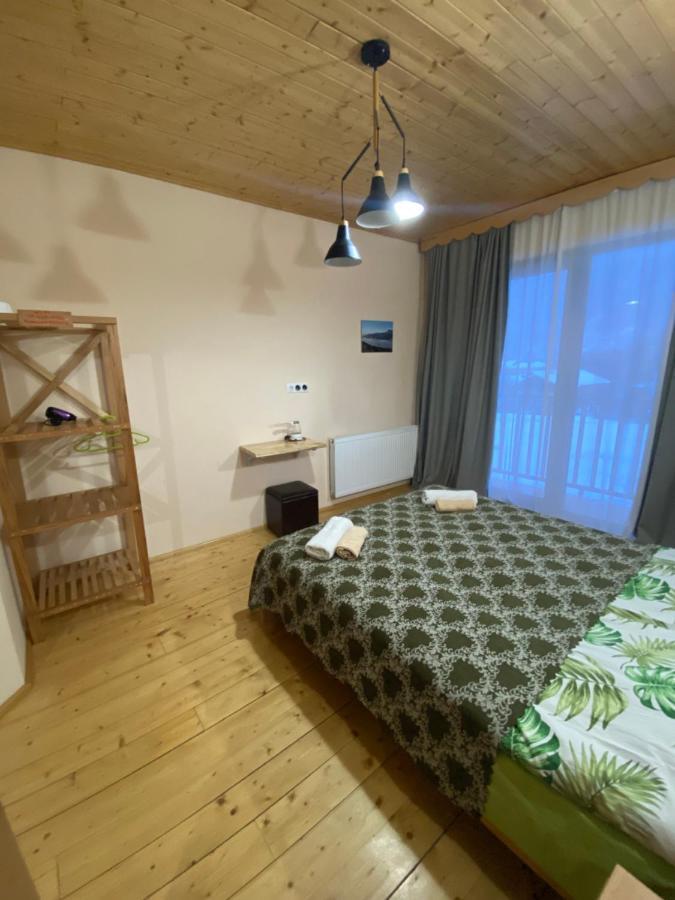 Sana Guest House Mestia Extérieur photo